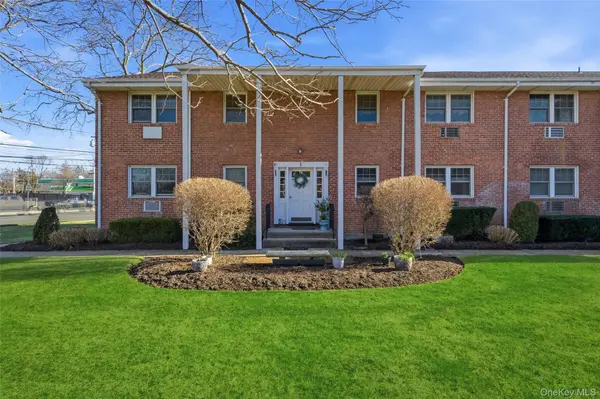 297 Merrick RD #D 1, Amityville, NY 11701
