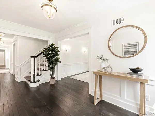 278 Stewart AVE, Garden City, NY 11530