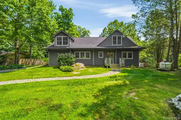 174 Lake Shore RD, Putnam Valley, NY 10579