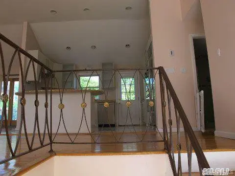 5 elm ST, Great Neck, NY 11021