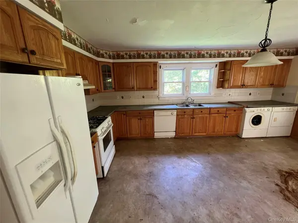 136 Camp Sunset RD, Highland, NY 12528