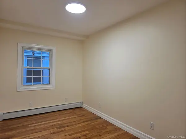 91-12 Park LN #1, Woodhaven, NY 11421