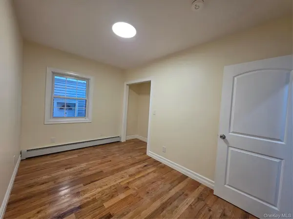 91-12 Park LN #1, Woodhaven, NY 11421