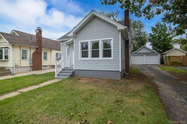 171 S Brookside AVE, Freeport, NY 11520