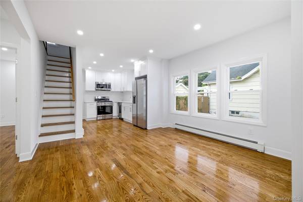 171 S Brookside AVE, Freeport, NY 11520