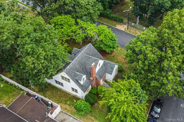 55 Andrews AVE, Roosevelt, NY 11575