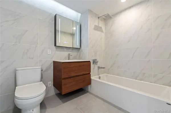 144-49 northern blvd #213, Flushing, NY 11354