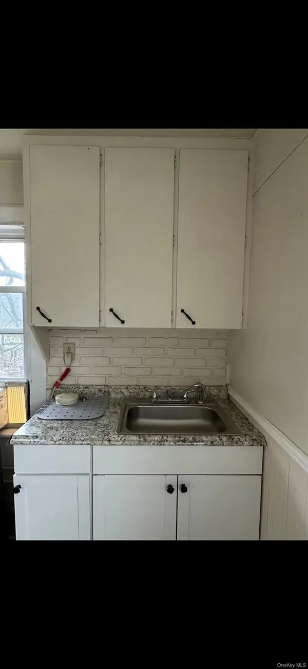 Address not disclosed, Walden, NY 12586