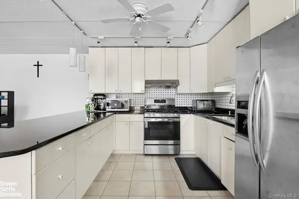 13624 Maple AVE #3D, Flushing, NY 11355