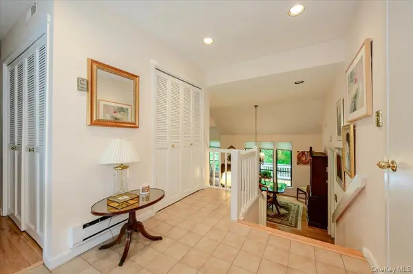 456 Heritage HLS #B, Somers, NY 10589