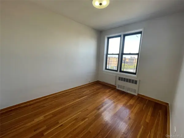 102-30 Queens Blvd #5L, Forest Hills, NY 11375