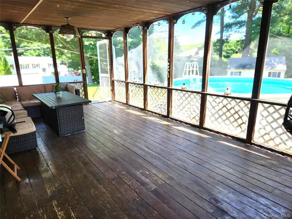 6006 Marion BLVD, Kinderhook, NY 12184