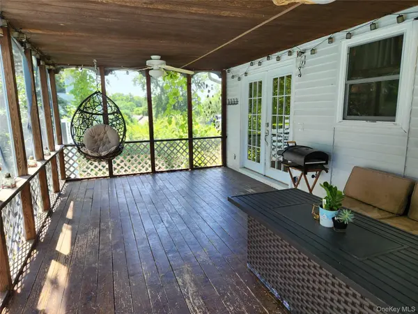 6006 Marion BLVD, Kinderhook, NY 12184