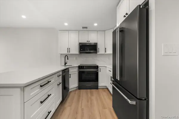 100 Broadway #4T, Long Beach, NY 11561