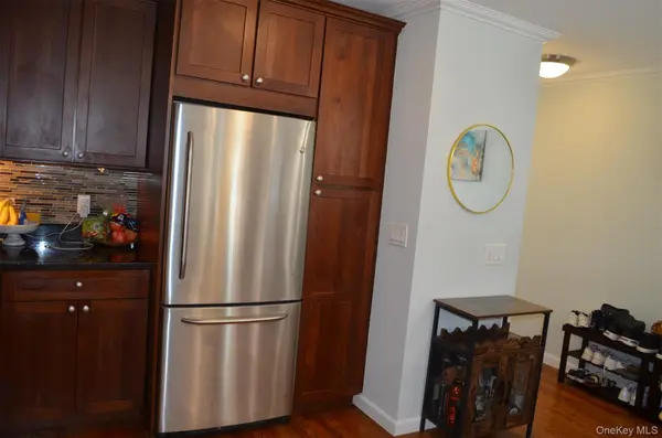 17 Broadway #2F, Harrison, NY 10528