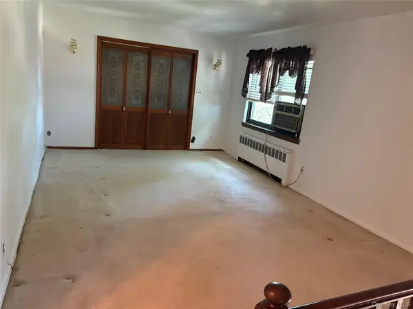 74-81 220th ST #2, Bayside, NY 11364