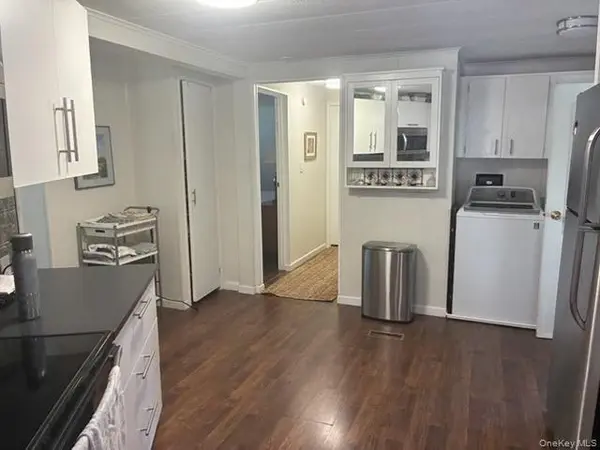 1661 Old Country RD #17, Riverhead, NY 11901