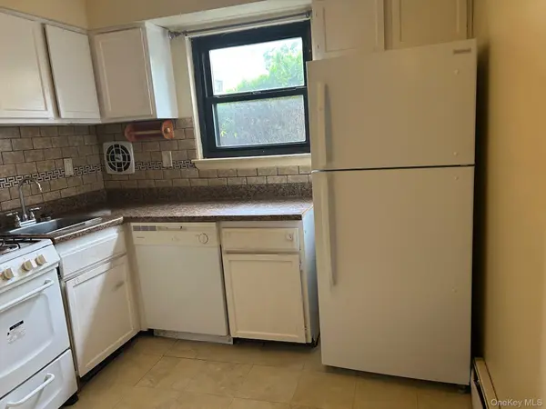 175 Sneden PL #175, Spring Valley, NY 10977