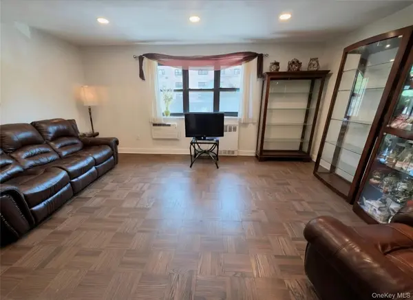 88-25 155th AVE #1A, Howard Beach, NY 11414