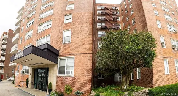 365 Bronx River RD #4B, Yonkers, NY 10704