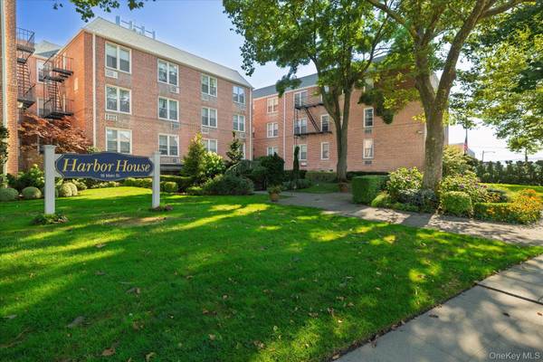16 Main ST #2G, East Rockaway, NY 11518