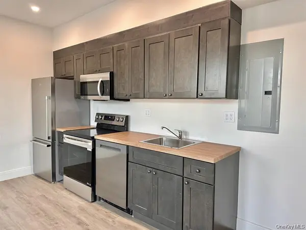 362 W MERRICK RD #207, Valley Stream, NY 11580