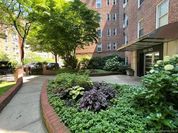 65-60 Wetherole Street Rego Park, NY 11374 #5-J, Rego Park, NY 11374