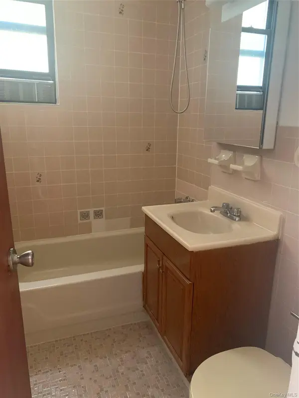 3975 56th ST #4A, Woodside, NY 11377