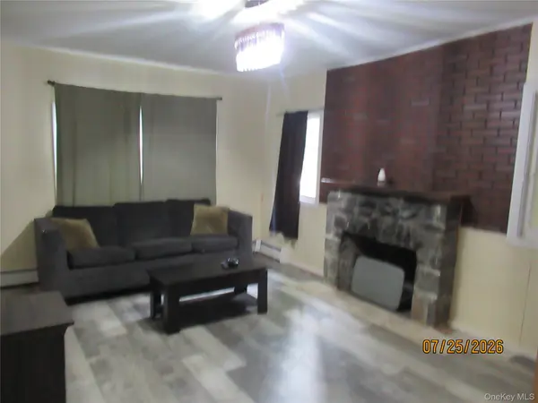 5 Point O Pine, Monroe, NY 10950