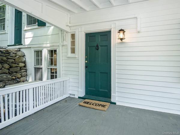 150 Main ST, Roslyn, NY 11576