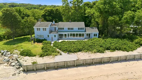 91 Fresh Pond RD, Northport, NY 11768