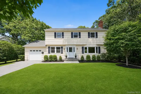 6 Crown Hill RD, Northport, NY 11768