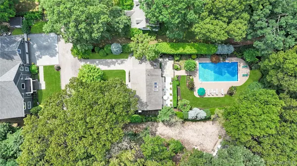 6 Crown Hill RD, Northport, NY 11768
