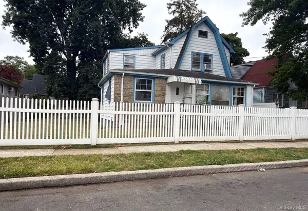 840 Kings Pkwy, Baldwin, NY 11510