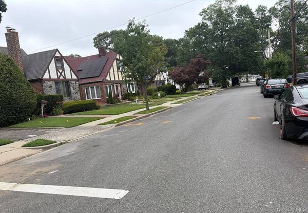 840 Kings Pkwy, Baldwin, NY 11510