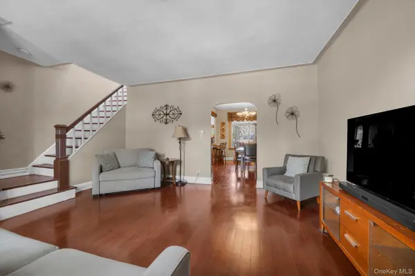 2053 Turnbull AVE, Bronx, NY 10473