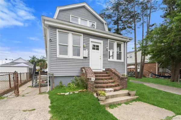 1430 Omega ST, Elmont, NY 11003