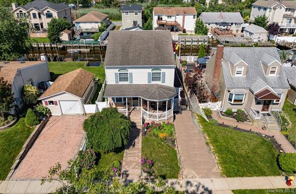 720 Farmers AVE, Bellmore, NY 11710
