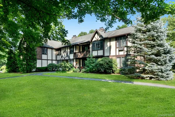 21 Foxwood DR #2, Pleasantville, NY 10570