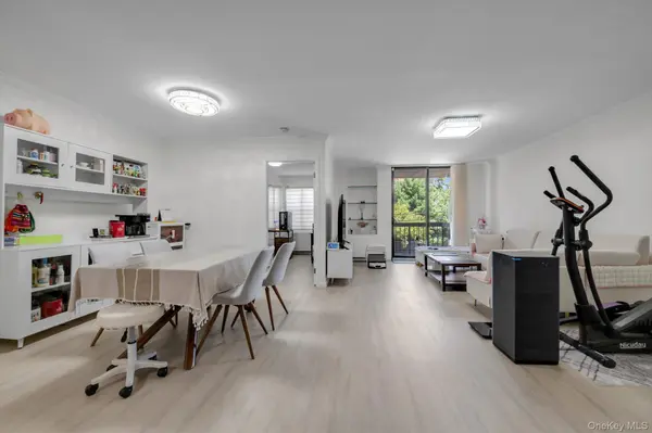 16314 71st AVE #172, Fresh Meadows, NY 11365