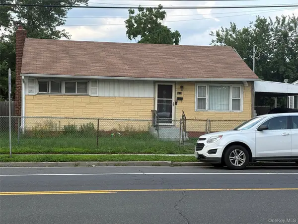3418 Great Neck RD, Amityville, NY 11701