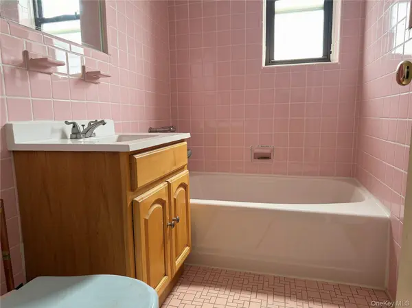 91-15 Lamont AVE #7J, Elmhurst, NY 11373