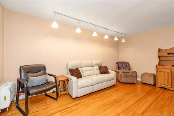 415 Merrick Road #1L, Rockville Centre, NY 11570