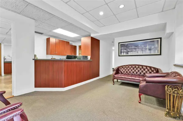 6940 Yellowstone BLVD #9 & 10, Forest Hills, NY 11375