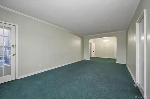 67-66 108th ST ##C61, Forest Hills, NY 11375