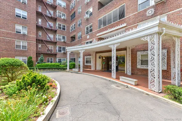 67-66 108th ST ##C61, Forest Hills, NY 11375