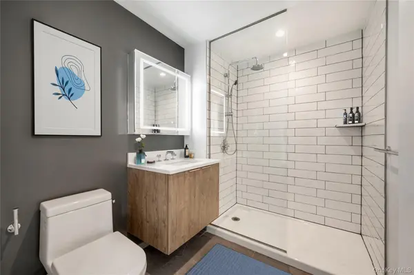 2815 35th ST #5A, Astoria, NY 11103