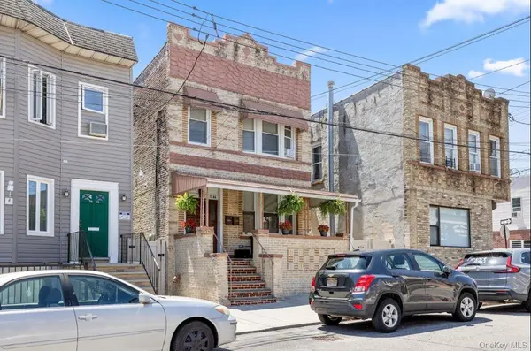 76-04 68th AVE, Middle Village, NY 11379