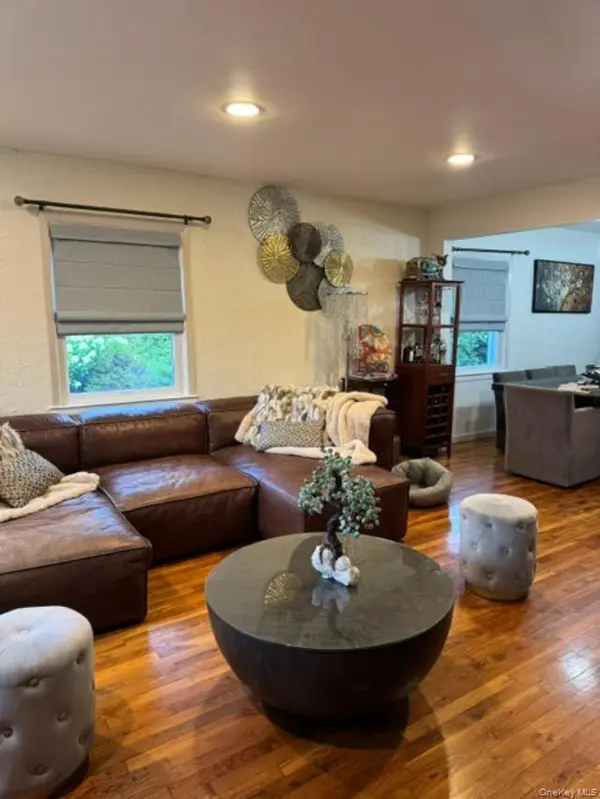 3530 Long Beach RD #1, Oceanside, NY 11572