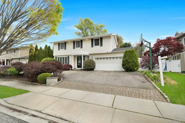 20 Sagamore WAY, Jericho, NY 11753